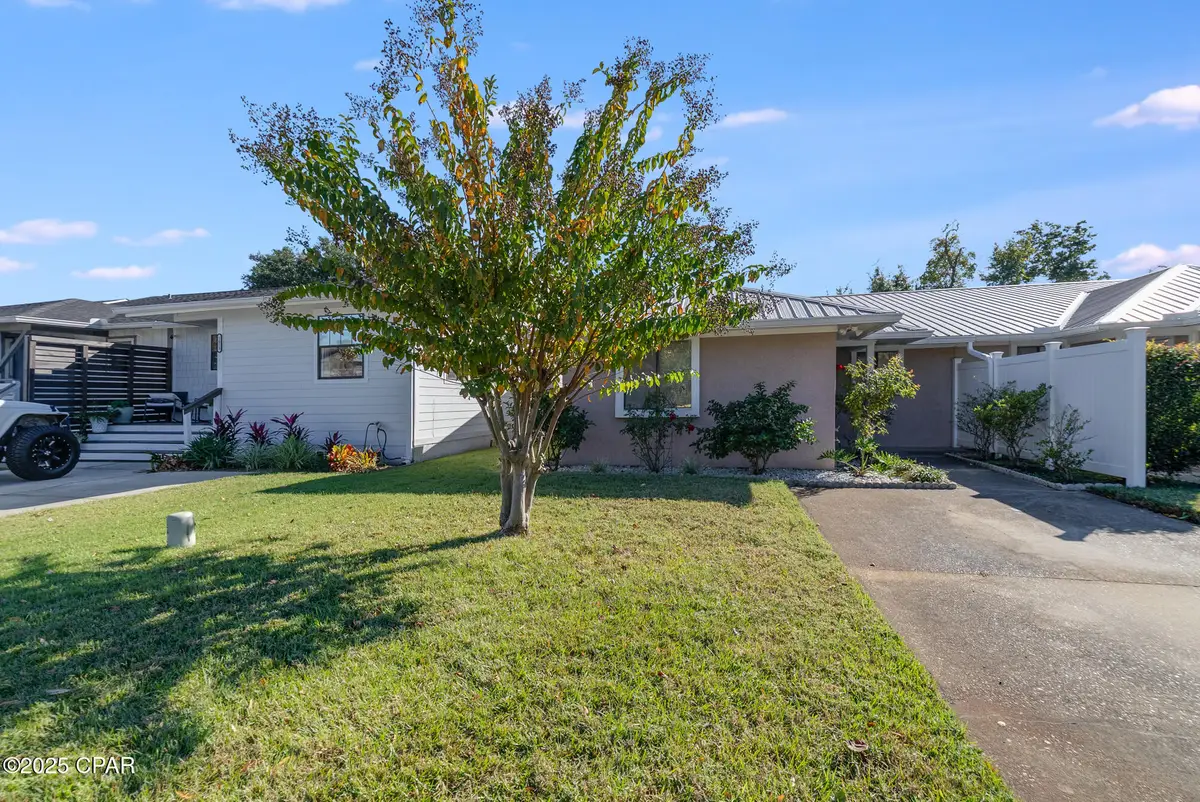 1025 W 11th Court, Panama City, FL 32401 - Image #1
