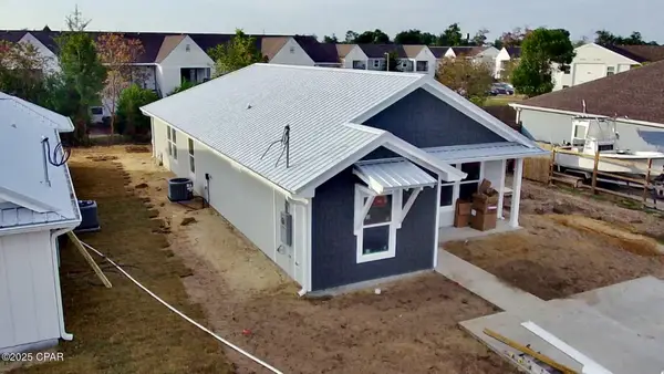 1 Harvard Circle, Panama City, FL 32405