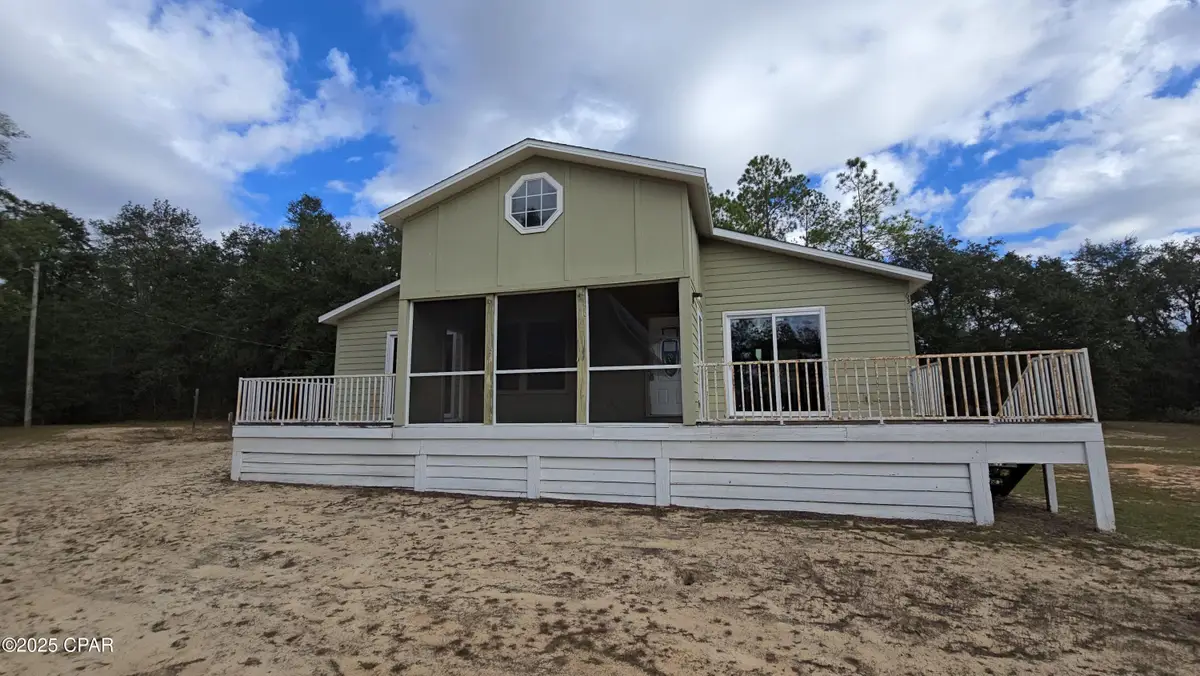 632 Carver Circle, Alford, FL 32420 - Image #1