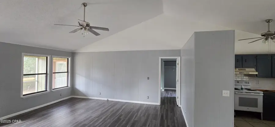 632 Carver Circle, Alford, FL 32420 - Image #3