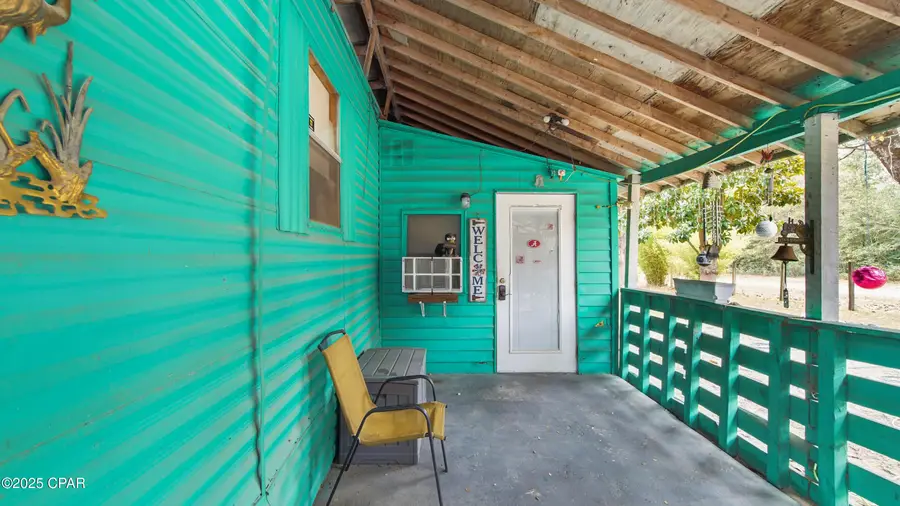 12213 Glenwood Drive, Fountain, FL 32438 - Image #2