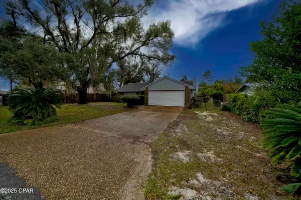 3708 Shoreline Circle, Panama City, FL 32405