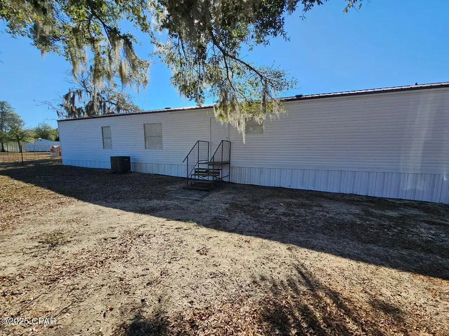 12511 Sweetwater Branch Road, Fountain, FL 32438 - Image #2