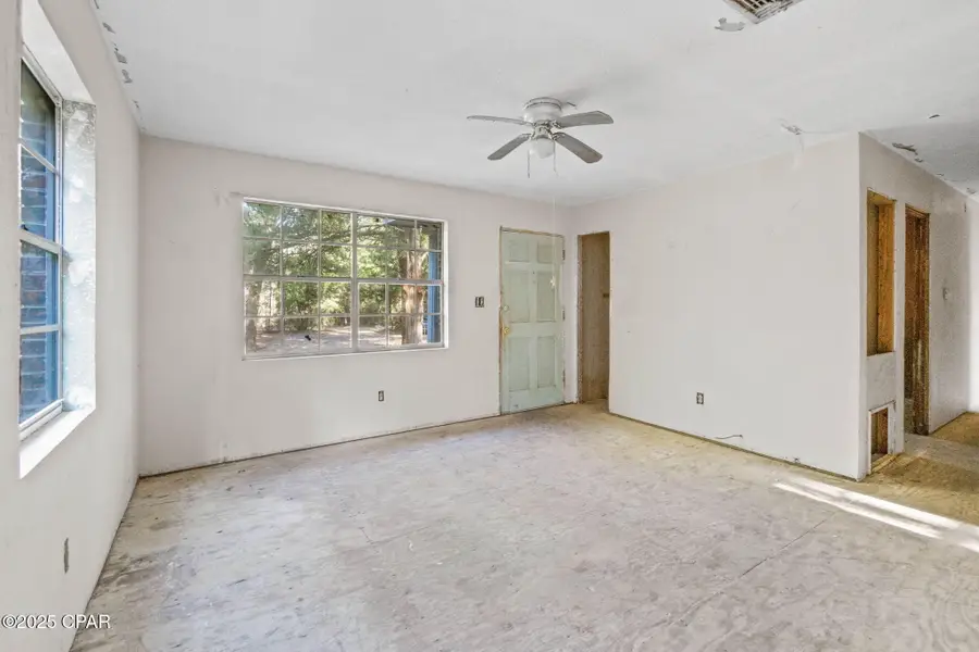 2280 Bear Hewett Landing Road, Caryville, FL 32425 - Image #3