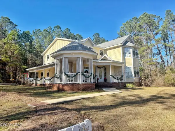 3243 5th Street, Marianna, FL 32446