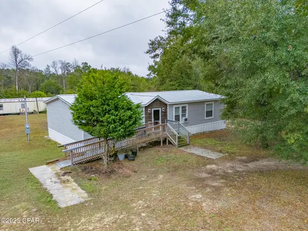214 Lakepoint Road, Alford, FL 32420