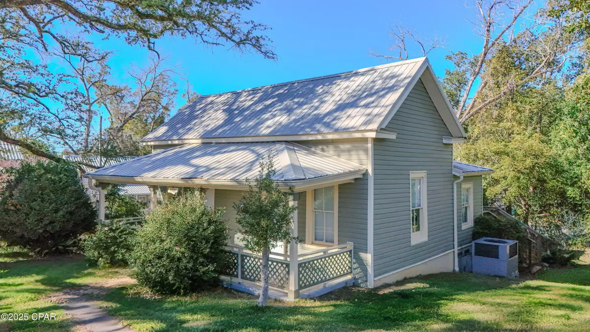 4404 Broad Street, Marianna, FL 32446 - Image #1