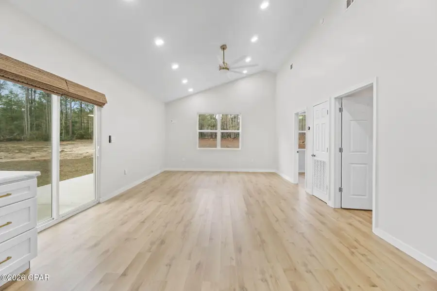 3055 Pioneer Road, Vernon, FL 32462 - Image #3