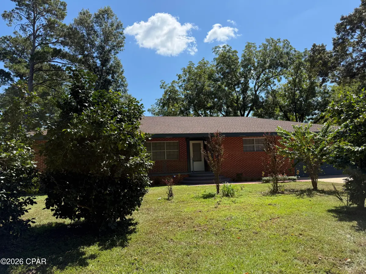 1021 8th Avenue, Graceville, FL 32440 - Image #1