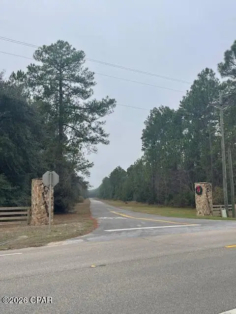 28 Golf Club Circle #28, Ponce De Leon, FL 32455 - Image #1