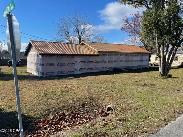 5012 Lake Drive, Panama City, FL 32404