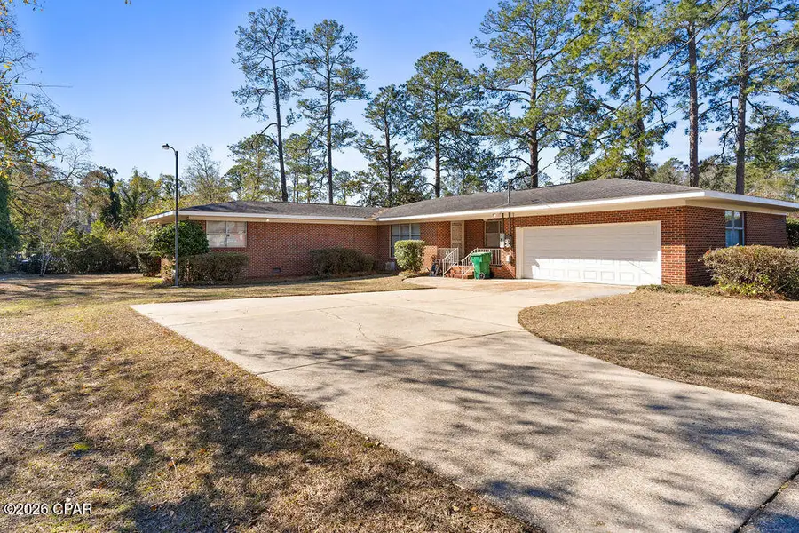 5370 Cherry Street, Graceville, FL 32440 - #2