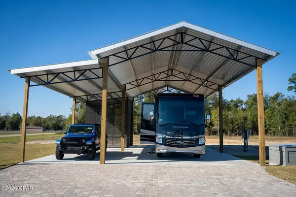 103 Kiera, Wewahitchka, FL 32465