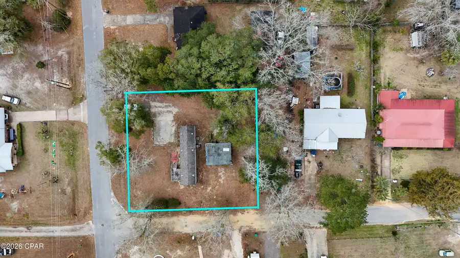 307 E Montana Avenue, Bonifay, FL 32425 - #2