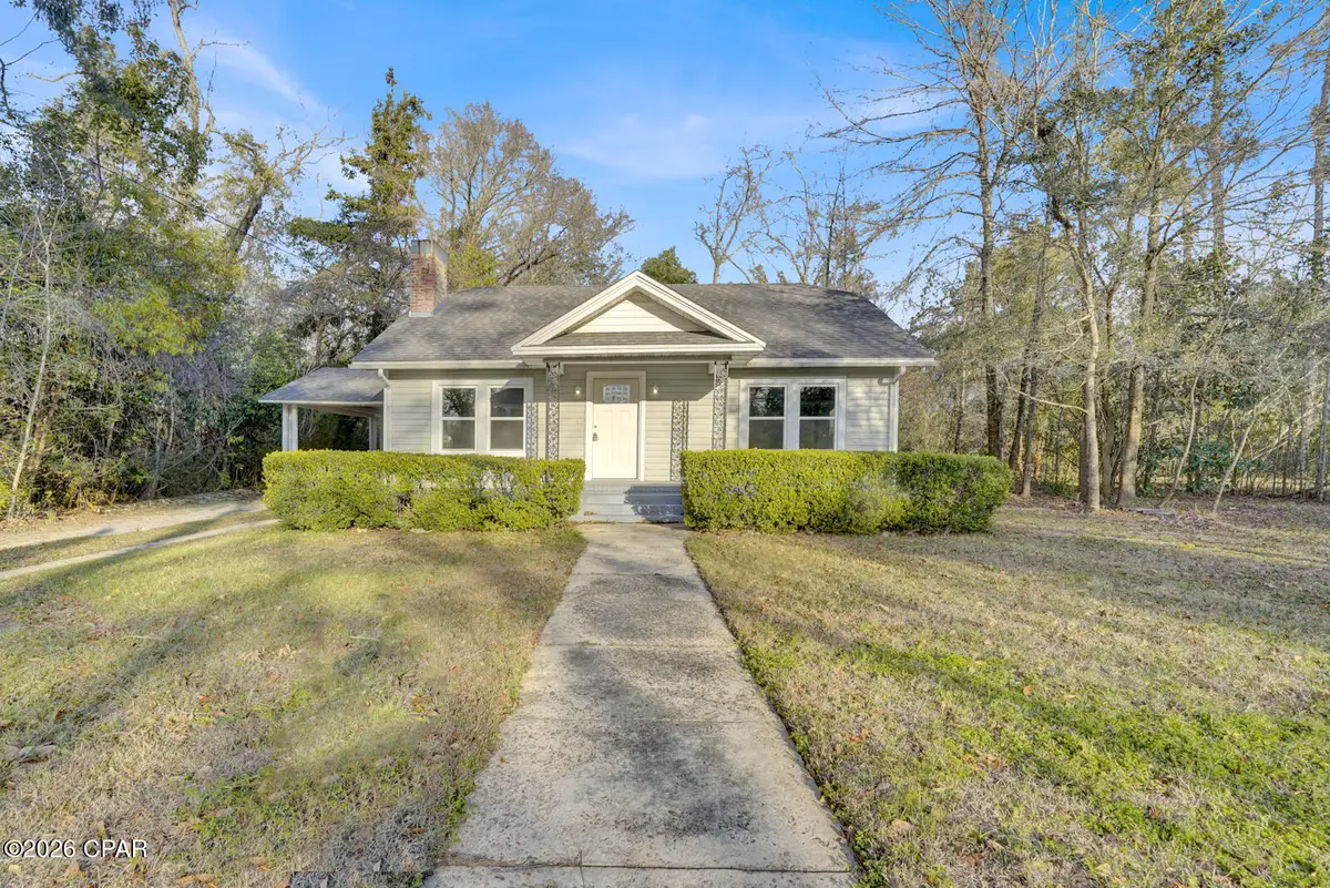657 Main Street, Chipley, FL 32428 - #1