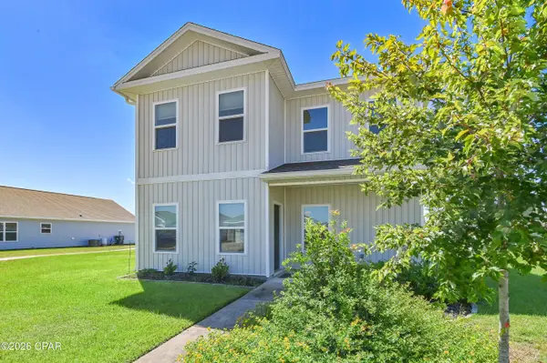 56 Silverthorn Street, Freeport, FL 32439