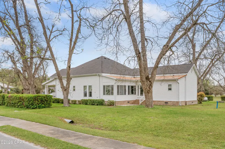 5349 10th Street, Malone, FL 32445 - #3