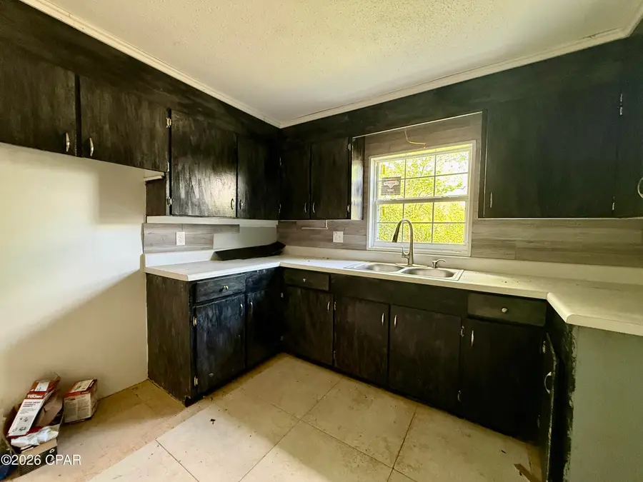 509 S Weeks Street, Bonifay, FL 32425 - #2