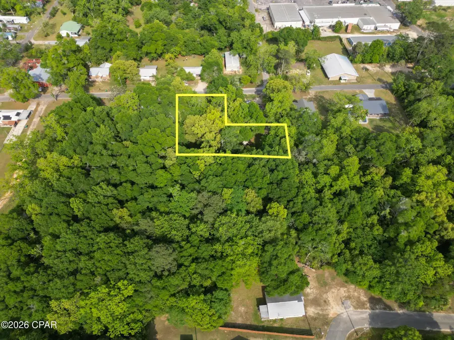 5371 Florida Street, Graceville, FL 32440 - #3