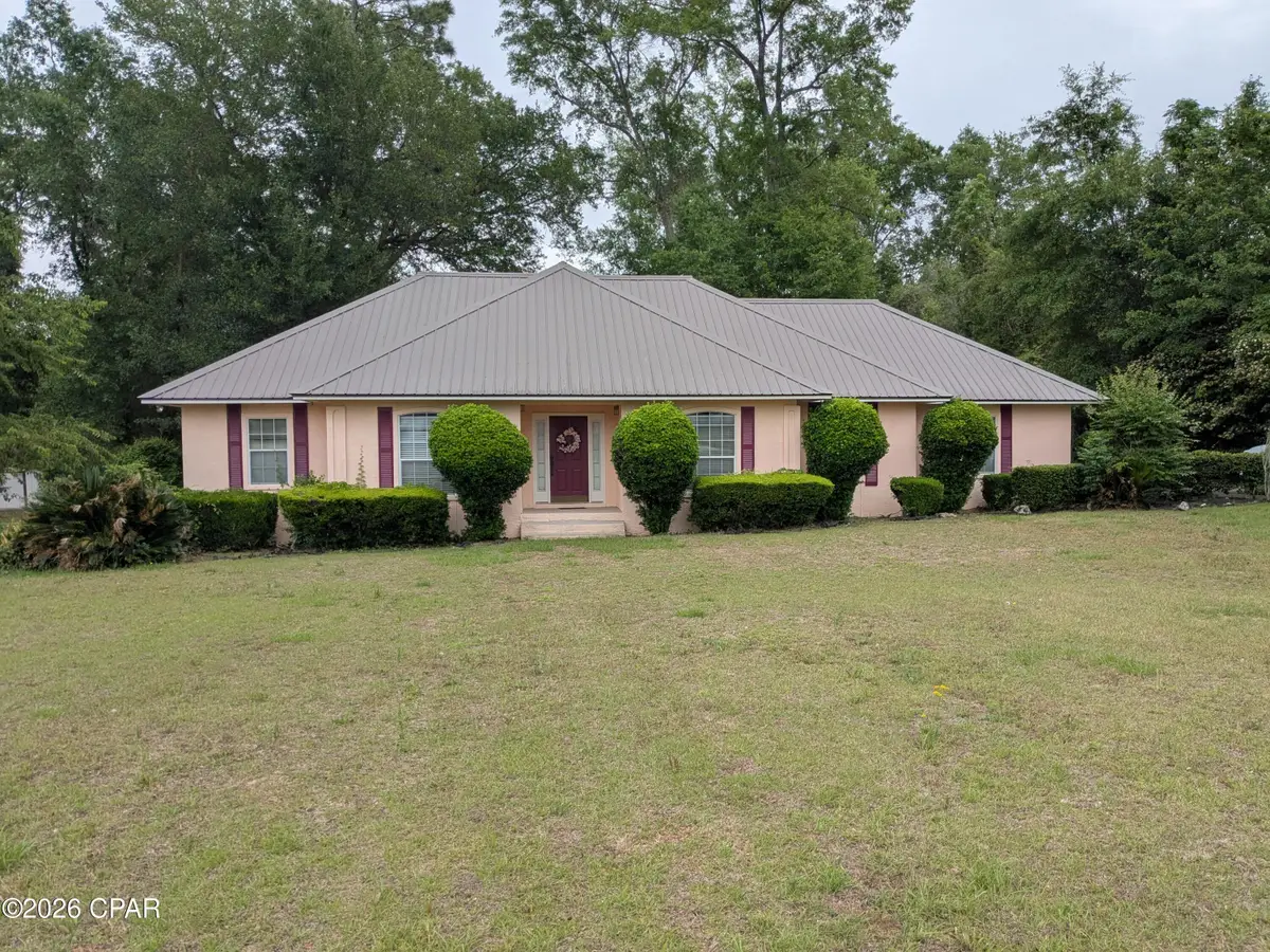 4710 The Oaks Drive, Marianna, FL 32446 - #1