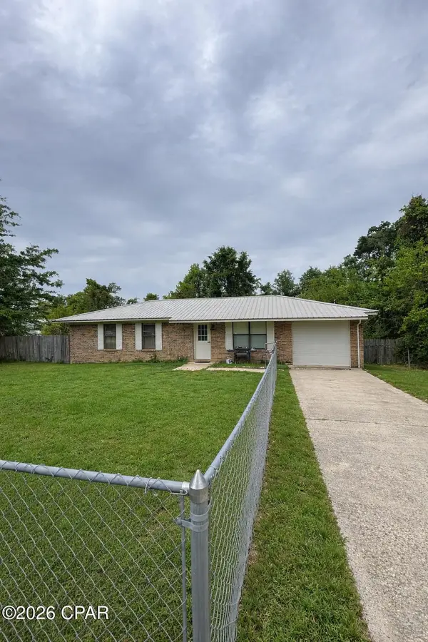 2406 2nd Avenue, Alford, FL 32420