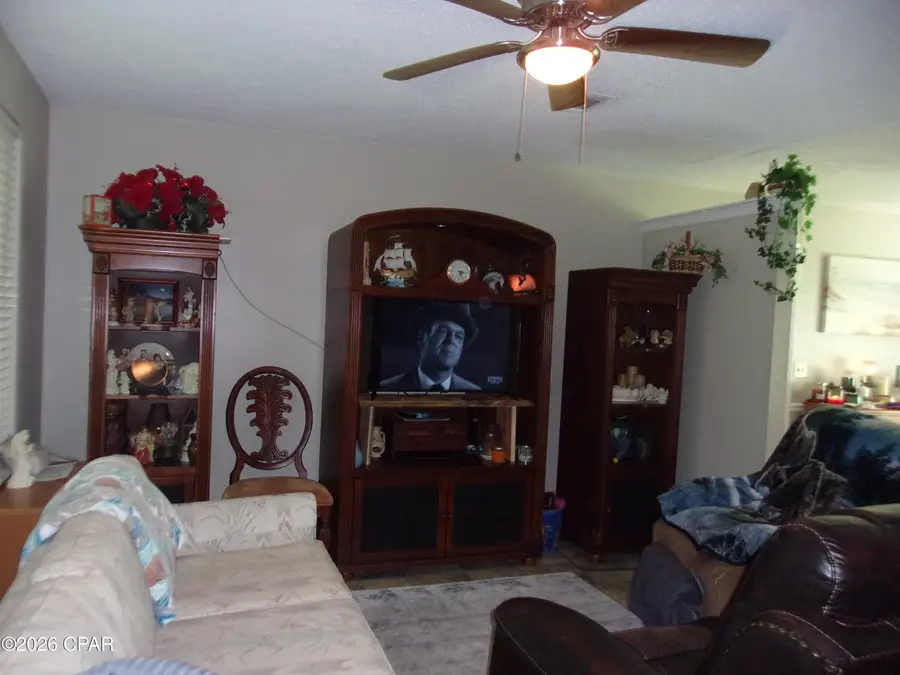 3330 Rolling Hills Circle #B, Bonifay, FL 32425 - #2
