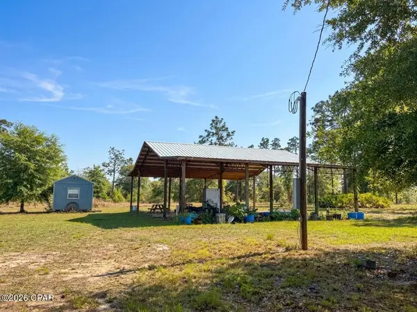 268 Horse Farm Road, Marianna, FL 32448