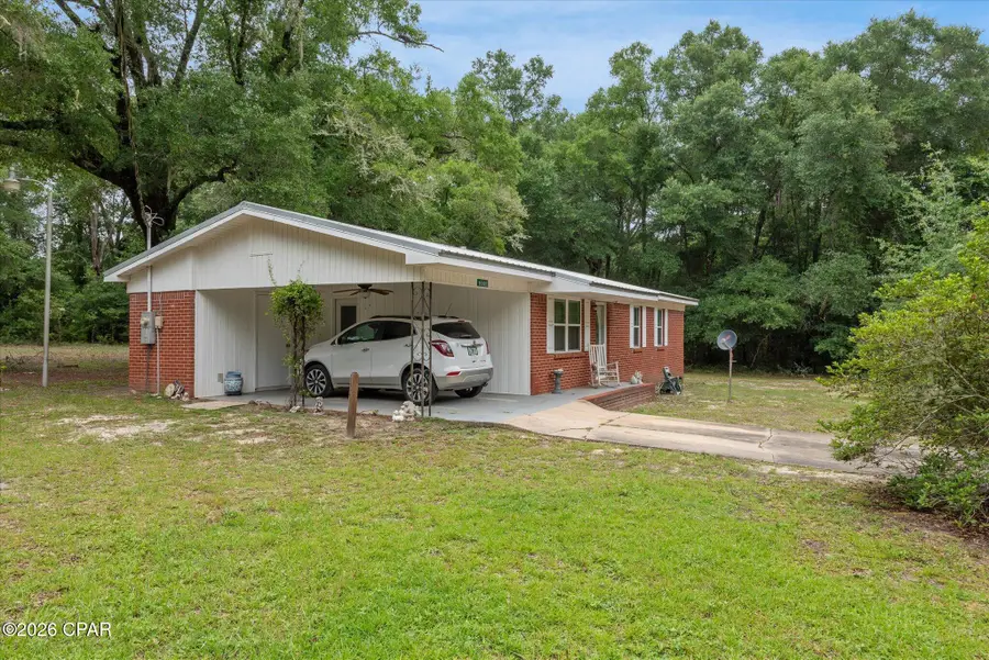 1561 Blue Creek Road, Ponce De Leon, FL 32455 - #2