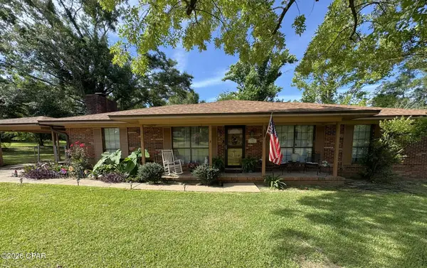 7881 Sale Street, Sneads, FL 32460