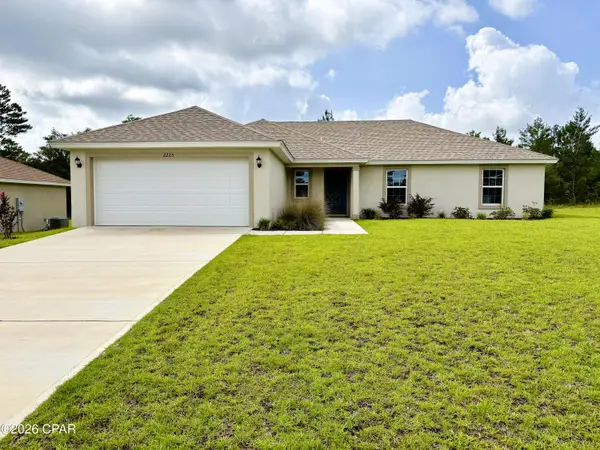 2225 Chase Street, Chipley, FL 32428