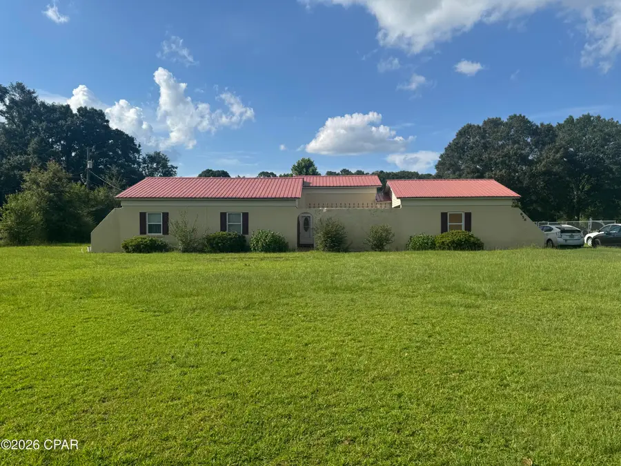 956 Everett Road, Graceville, FL 32440 - #2