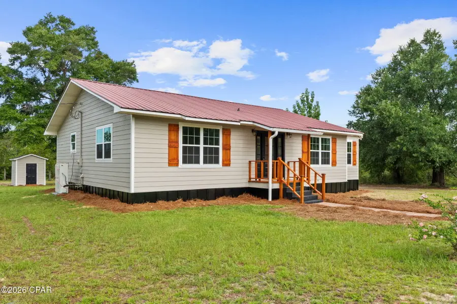 1025 Edison Avenue, Alford, FL 32420 - #2