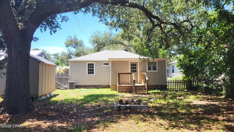 1610 Lake Avenue, Panama City, FL 32401 - #3