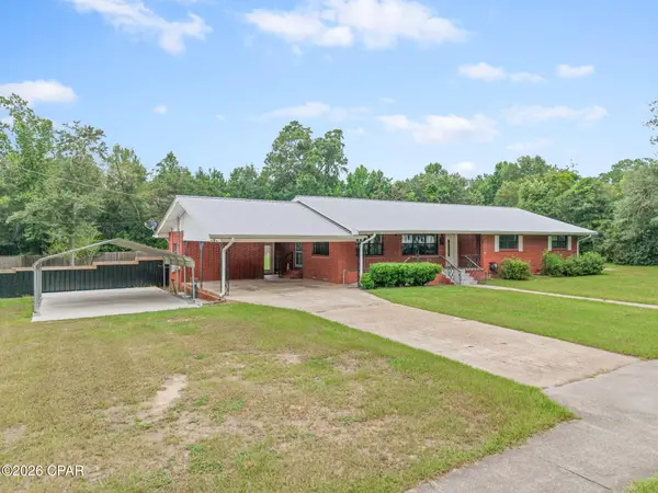 652 2nd Street, Chipley, FL 32428
