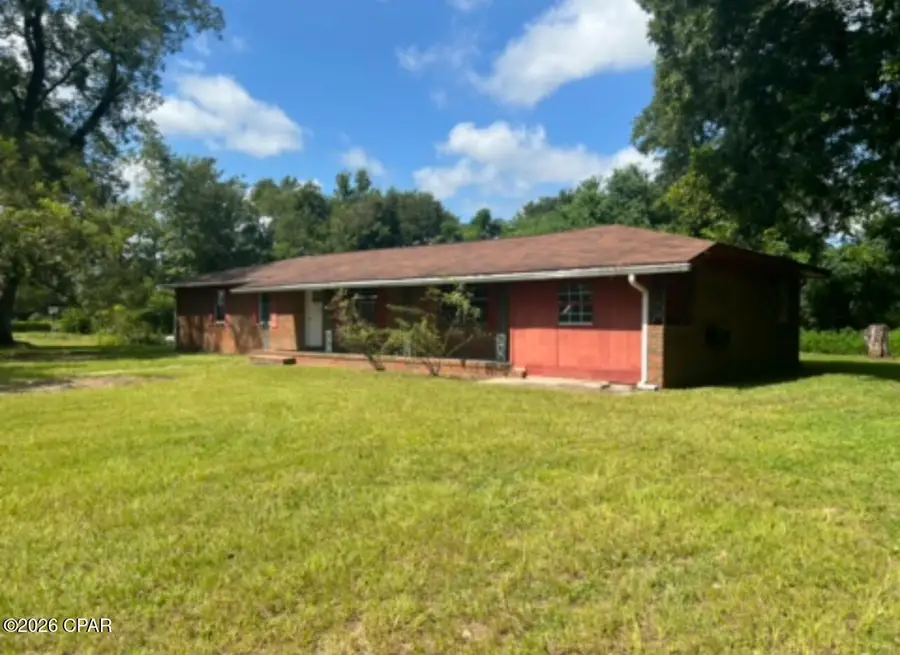 2231 Porter Avenue, Grand Ridge, FL 32442 - #2