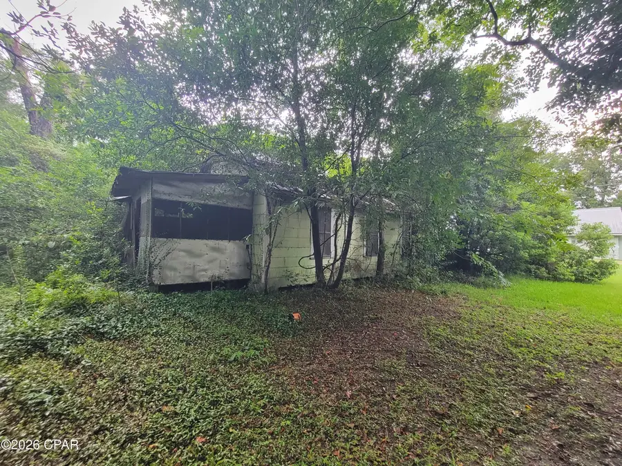 959 3rd Avenue, Graceville, FL 32440 - #2