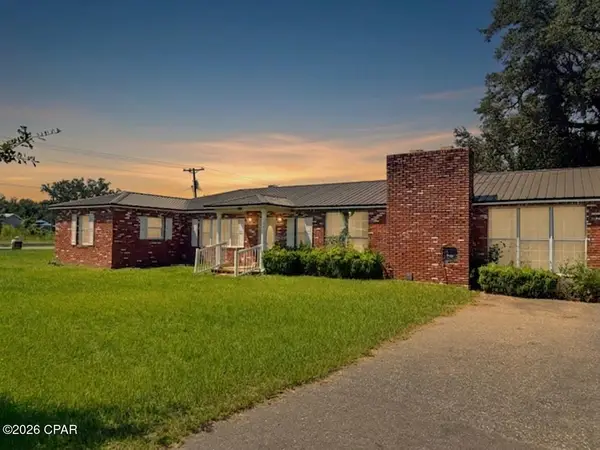 6920 Florida Street, Grand Ridge, FL 32442