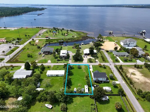 305 Montana Avenue, Lynn Haven, FL 32444