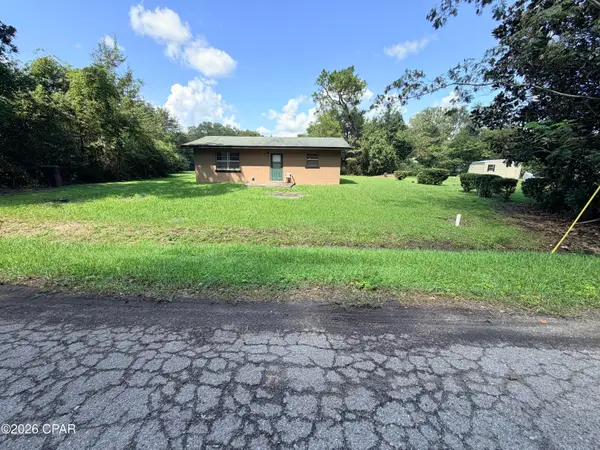 1184 Farmer Road, Chipley, FL 32428