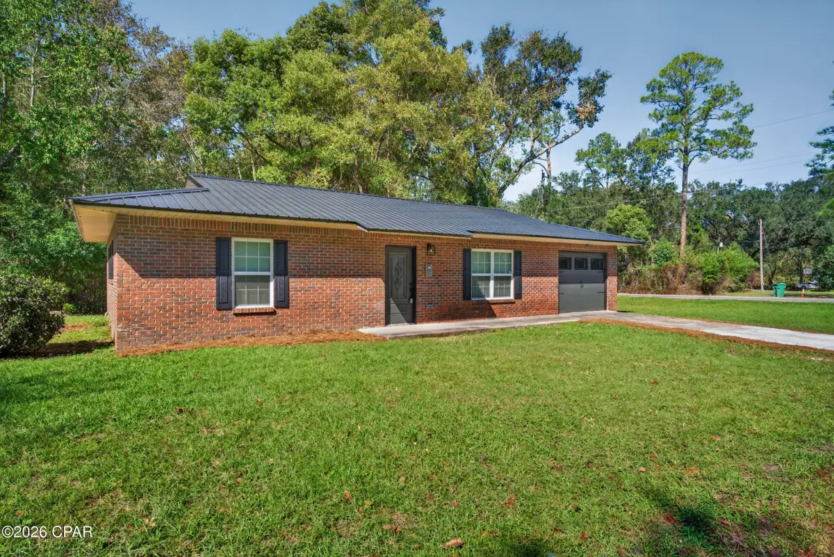550 Bennett Drive, Chipley, FL 32428 - #1