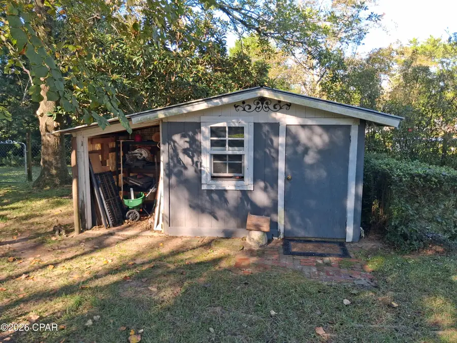 1065 1st Avenue, Graceville, FL 32440 - #3