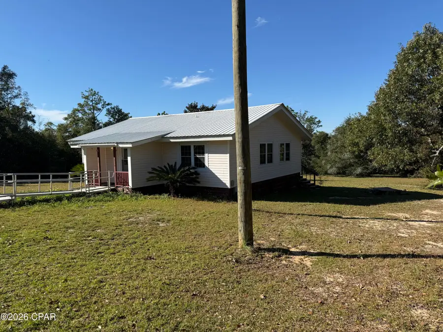995 Highlands Circle, Alford, FL 32420 - #2