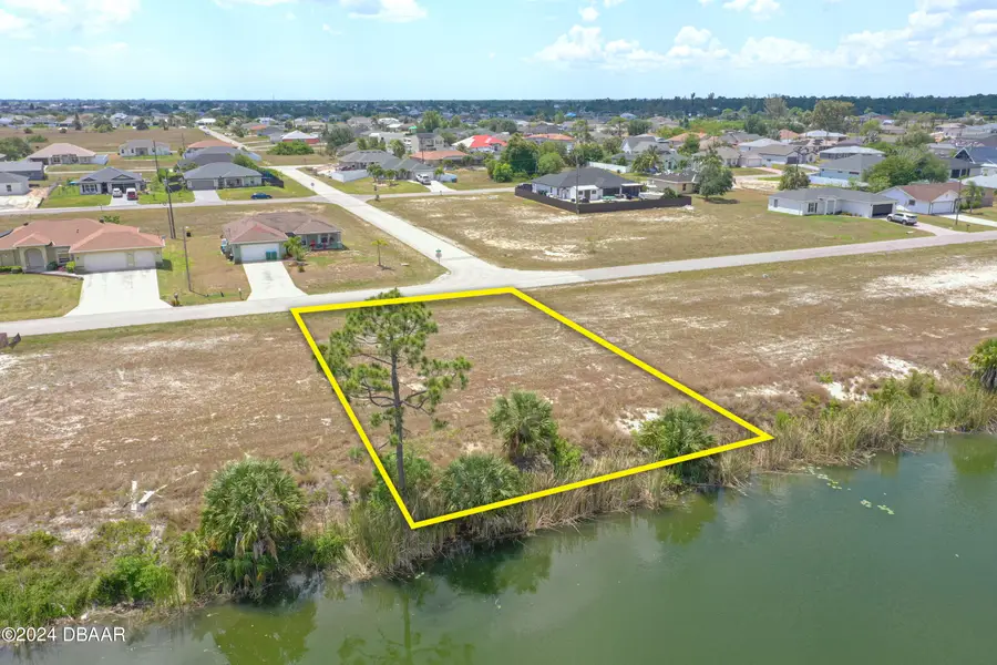 2831 NE 5th Place, Cape Coral, FL 33909 - Image #3