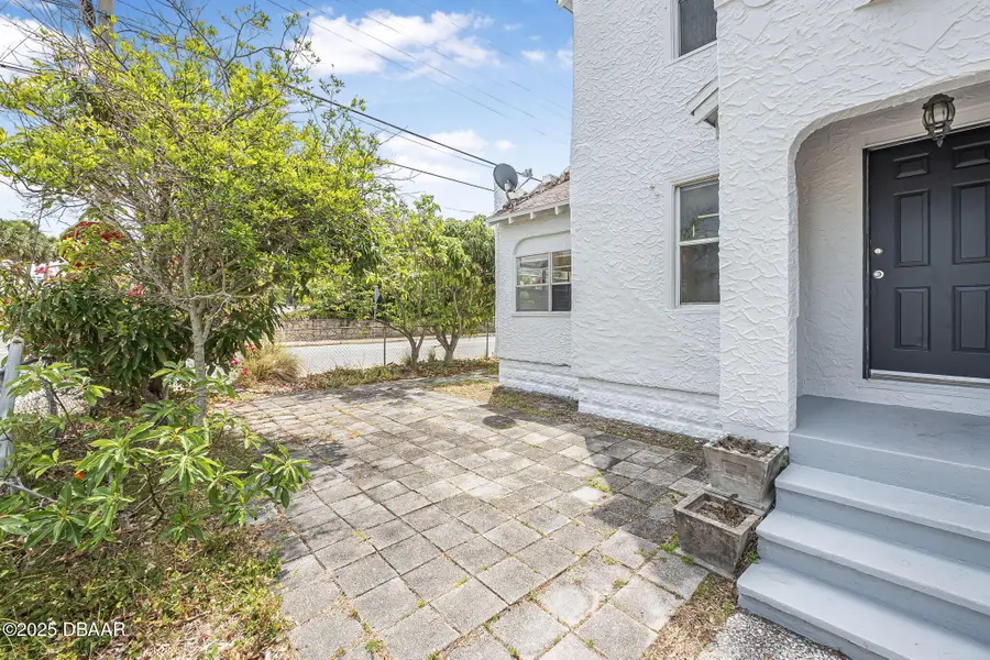 216 Earl Street, Daytona Beach, FL 32118 - Image #2