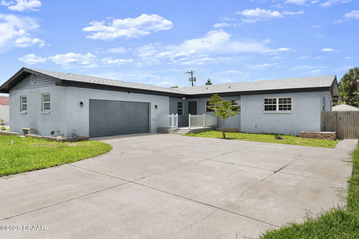 1027 Bel Aire Drive, Daytona Beach, FL 32118 - Image #1