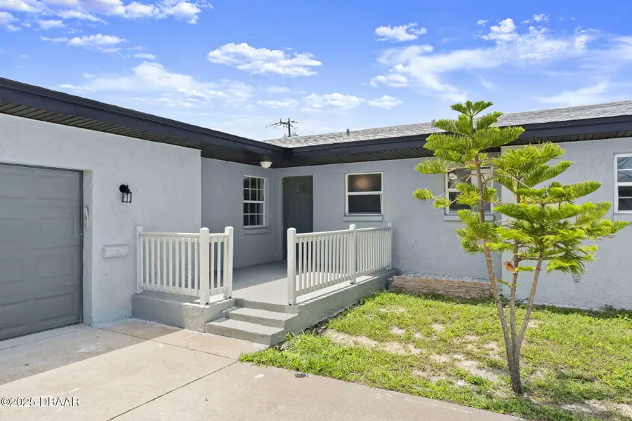 1027 Bel Aire Drive, Daytona Beach, FL 32118 - Image #2