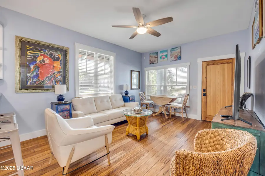 418 Columbus Avenue, New Smyrna Beach, FL 32169 - #2