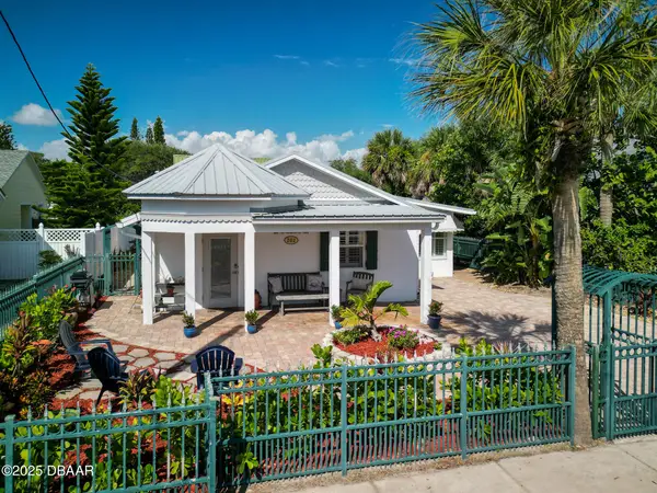 202 S Cooper Street, New Smyrna Beach, FL 32169