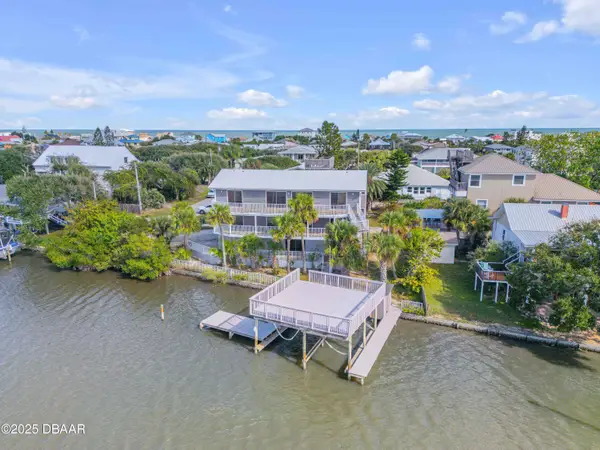 824 Eel Avenue, New Smyrna Beach, FL 32169