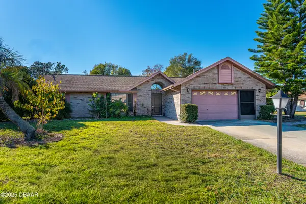 147 Village Lane, Daytona Beach, FL 32119